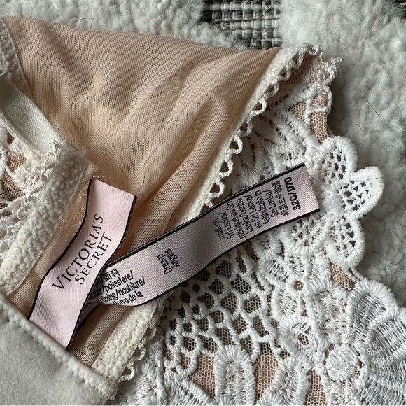 Victorias Secret Dream Angels Cream Lace Halter Top Style Bra | 32C - Picture 4 of 4